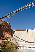 Brücke über den Colorado River und Glen Canyon Dam; Arizona Vereinigte Staaten Von Amerika