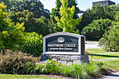 Eingangsschild, Swarthmore College, Swarthmore, Pennsylvania, USA