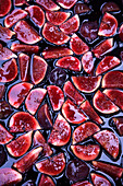 Figs preserved in red wine sauce