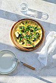 Quiche with salmon, broccoli and cheese