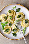Ravioli with spinach ricotta filling