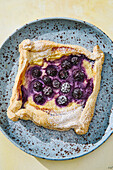 Blueberry puff pastry bites