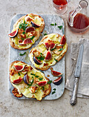 Potato Pinsa with goat cheese and figs
