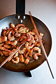 Shrimps fried with garlic