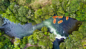 Okere Falls, Neuseeland. Wildwasser-Rafting auf dem Kaituna River in Rotorua, Neuseeland.