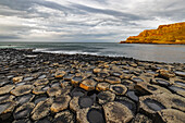 Basalt am Giant's Causeway in der Nähe der Grafschaft Antrim, Nordirland