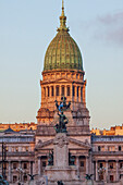 Argentinien, Buenos Aires. Gebäude des Kapitols.