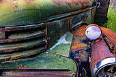 Verrostete alte Lastwagen bei Dave's Old Truck Rescue in Sprague, Bundesstaat Washington, USA