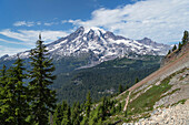 South Face of Mount Rainier seen from Pinnacle Peak Trail. Mount Rainier National Park, Washington State