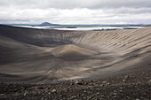 Ein Blick auf den Krater des Vulkans Hverfjall; Island