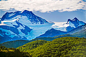 Andean mountain scenery in Parque Nacional Los Glaciares, Patagonia.; Andean mountain scenery near El Chalten, in Parque Nacional Los Glaciares, Patagonia, Argentina.