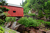 Point Wolfe überdachte Brücke im Fundy National Park, New Brunswick; Fundy National Park, New Brunswick, Kanada.