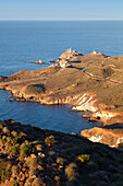 Der Leuchtturm und die Kommunikationsanlage auf der Landzunge des Naturparks Cabo De Gata-Nijar; Cabo De Gata Provinz Almeria Spanien