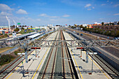 Gleise im Bahnhof; Bahia Sur, San Fernando, Andalusien, Spanien