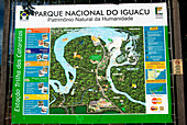 Schild für Iguacu National Parkh, Nahaufnahme der Karte; Curitiba, Paranaj, Brasilien
