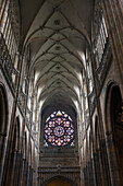 Tschechische Republik, Verziertes rundes Buntglasfenster; Prag