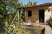 Kuba, Managa Iznaga; Trinidad, Traditionelles kubanisches Haus