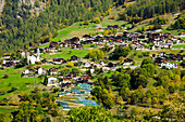 Schweiz, Wallis, Blick auf den Ort; Staldenried