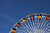 Santa Monica Pier Ferris Wheel; Santa Monica, Kalifornien, Vereinigte Staaten Von Amerika