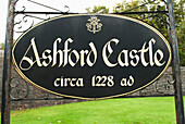Schild für Ashford Castle; Grafschaft Galway, Irland