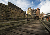 Das Schwarze Tor, ein Gebäude an der archäologischen Stätte The Castle; Newcastle Upon Tyne, Tyne And Wear, England
