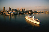Cruise Ship, Canada Place, Vancouver, BC, Canada
