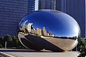 Cloud Gate Sculpture, Chicago, Illinois, USA