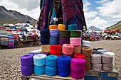 Weberei am Straßenrand, Altiplano Region, Peru