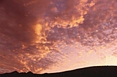 Wolken bei Sonnenuntergang, Kamieskroon, Kapprovinz, Südafrika