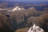 Sutherland Falls, Südliche Alpen, Fiordland National Park, Südinsel, Neuseeland