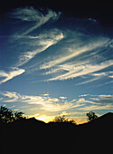 Wolken am Himmel bei Sonnenuntergang, Nordkap, Südafrika
