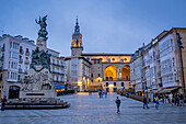 Plaza de la Virgen Blanca, Vitoria-Gasteiz, Alava, Baskenland, Spanien