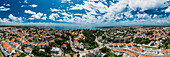 Panoramablick aus der Luft auf Cascais, 30km westlich von Lissabon an der portugiesischen Riveira, Cascais, Portugal, Europa
