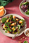 Beet salad with spinach and orange vinaigrette