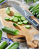Sliced pickling cucumbers