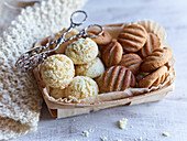 Macaroons and almond bread
