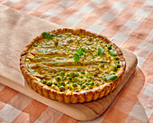 Tart with green vegetables