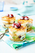 Creme brulée with grapes and chili