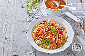 Tomaten-Kichererbsen-Curry mit Bulgur