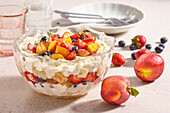 Sommerfrucht-Trifle