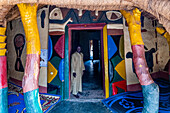 Buntes Interieur des Lamido-Palastes, Ngaoundere, Adamawa-Region, Nordkamerun, Afrika