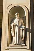 Statue of Guido Aretino, Uffizi, Florence (Firenze), UNESCO World Heritage Site, Tuscany, Italy, Europe\n