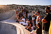 Skate-Event im Skatepark von Seignosse le Penon während des Quiksilver-Festivals in Capbreton, Hossegor und Seignosse mit 20 der besten Surfer der Welt, die von Jeremy Flores ausgewählt wurden, um im Südwesten Frankreichs gegeneinander anzutreten.