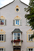 Typisches Sudtiroler Haus in der Altstadt von Bruneck, Sudtirol (Südtirol) (Provinz Bozen), Italien, Europa