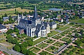 Frankreich, Seine-Maritime, Saint-Martin-de-Boscherville, Abtei Saint Georges (Luftaufnahme)
