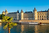 Frankreich, Paris, Seine, das von der UNESCO zum Weltkulturerbe erklärte Gebiet, die Conciergerie
