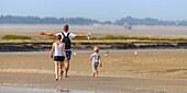 France, Somme, Somme Bay, Natural Reserve of the Somme Bay, Le Crotoy, Beaches of the Maye, Walkers in the Somme Bay at low tide\n