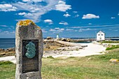 Frankreich, Finistere, Tregunc, Pointe de Trevignon, Hafen von Trevignon, Ehrung der auf See vermissten Seeleute