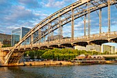 Frankreich, Paris, Seine-Ufer, Quai de la Rapee, Austerlitz-Viadukt