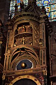 Frankreich, Bas Rhin, Straßburg, Altstadt, die von der UNESCO zum Weltkulturerbe erklärt wurde, die Kathedrale Notre Dame, die astronomische Uhr von 1838